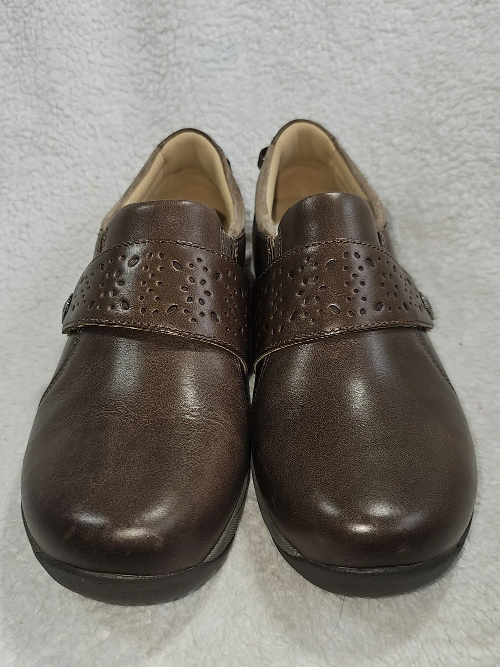 Dansko Sallie Women's Casual Shoes, Stone Waxy Burnished,